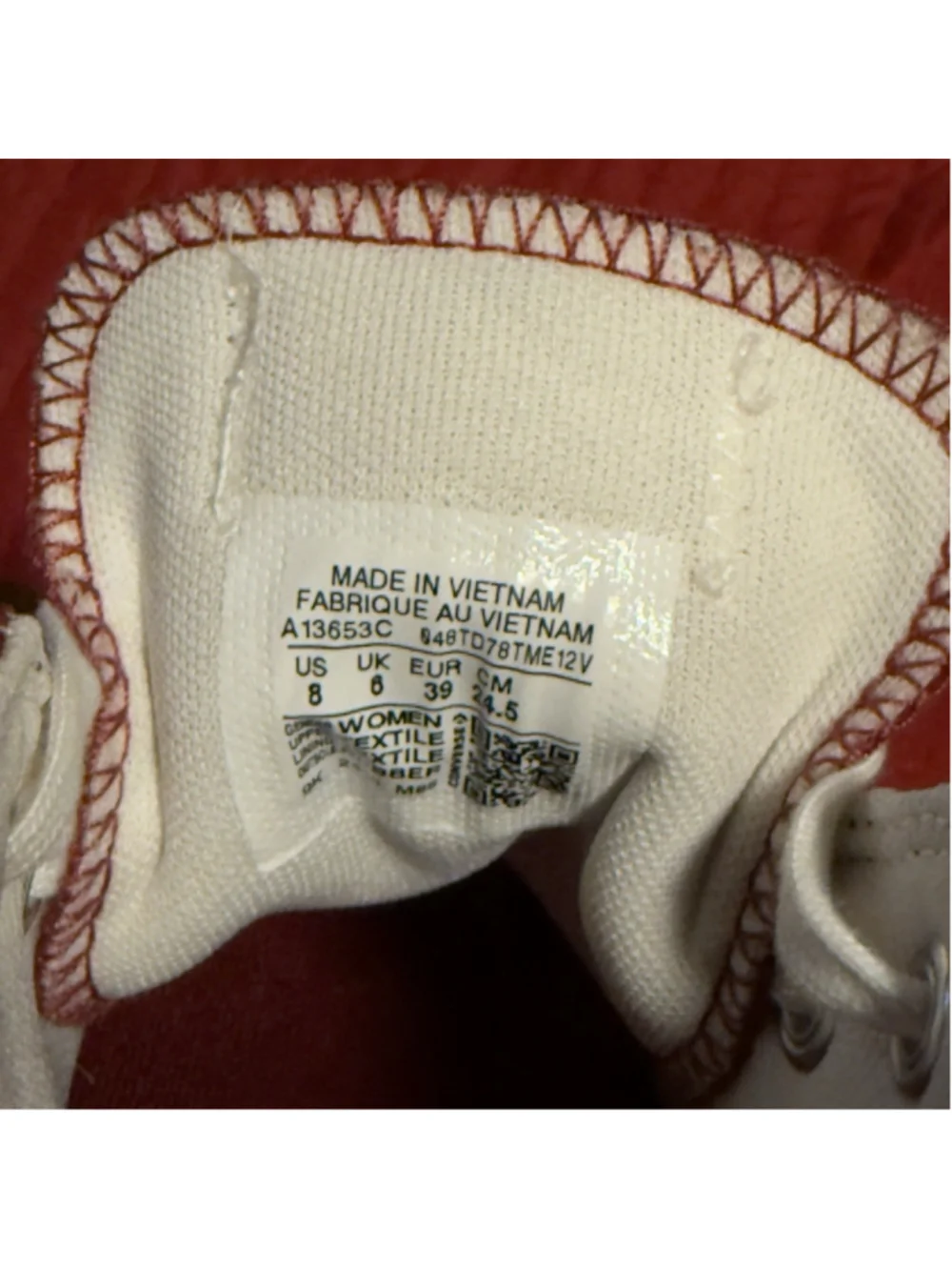 Converse A13653C All Star Valentines Day Womens Sneakers In Dark Red US 8